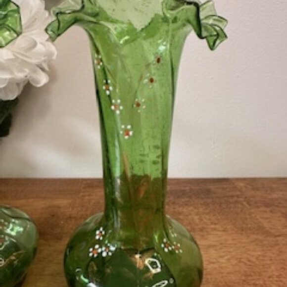Antique Victorian Green Ruffle Glass Vases Hand Painted Enamel Florals and Gold - Picture 5 of 7